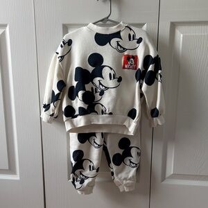 Zara Cream and Black Disney Sweater